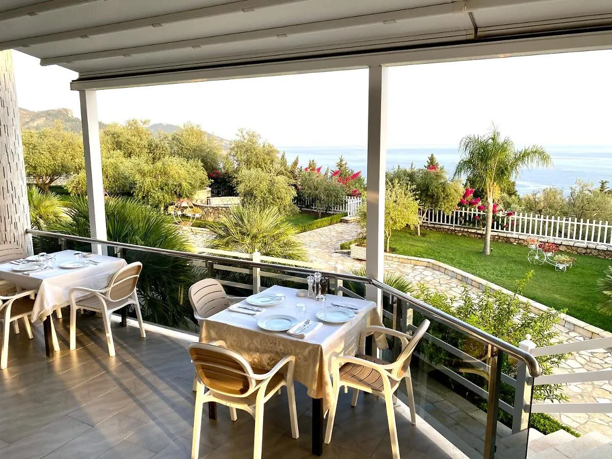 Elysium Hotel Dhërmi