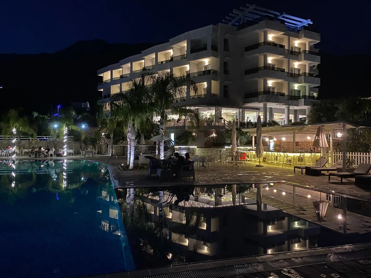 *****  Elysium Hotel Dhërmi Albánie