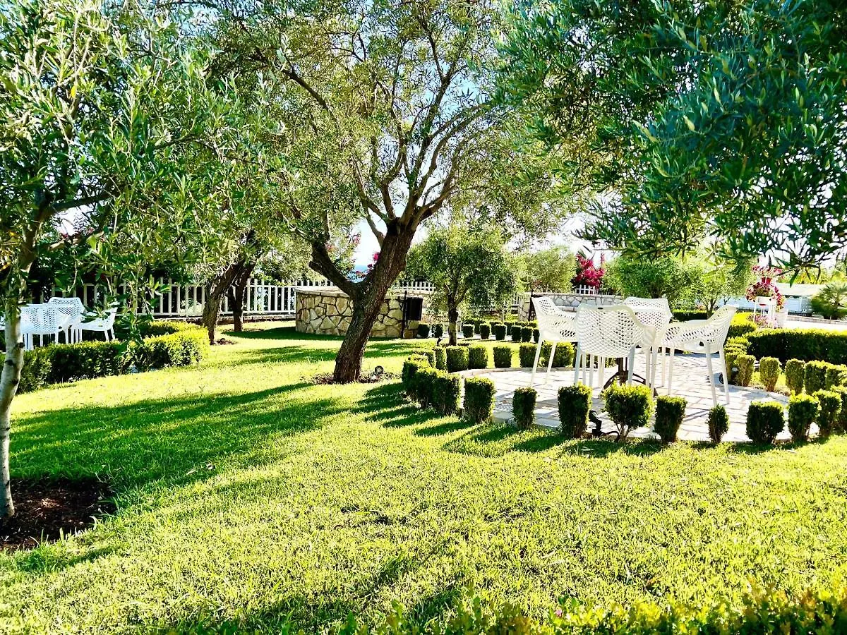 Elysium Hotel Dhërmi